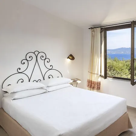 Apart Otel Il Mirto 4*